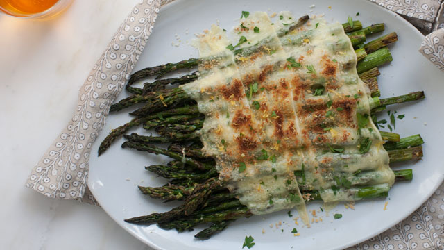 Grilled Asparagus with Raclette recipe