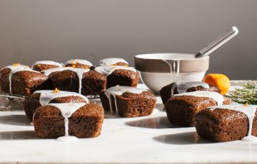 Mini Gingerbread Cakes recipe