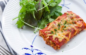 This Lasagna Rolls recipe is perfectly portioned for an easy one hour meal.