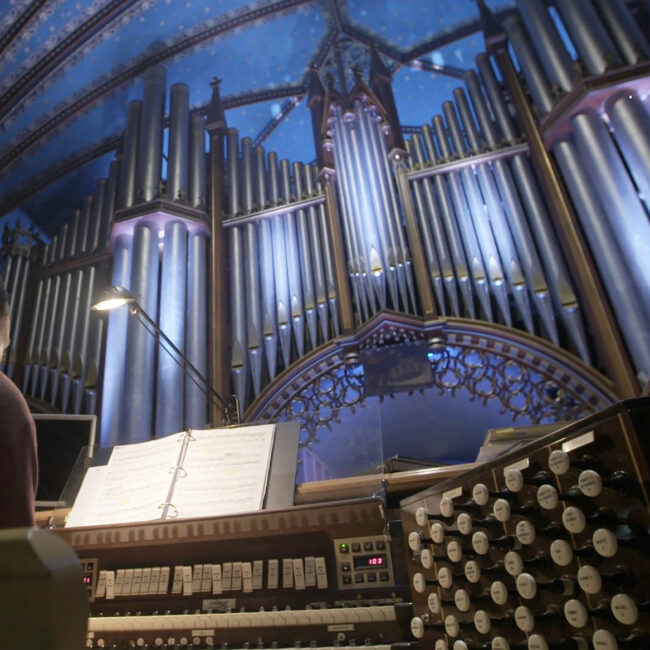 huge Pipe Organ in Montreal church