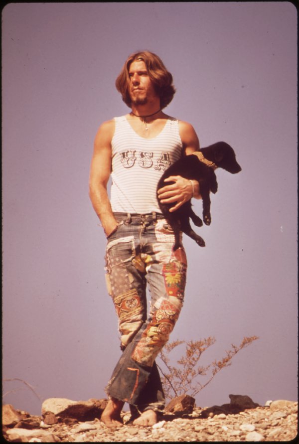 Jeans-Hitchhiker-with-His-Dog-Tripper-LOC.jpg