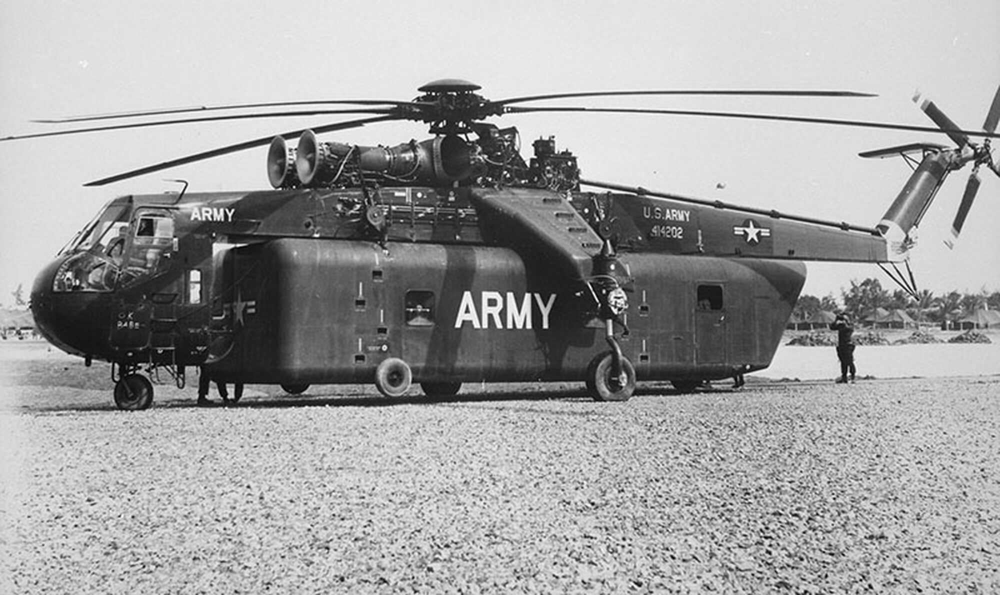 One of the unique pieces of equipment brought to Vietnam by the 1st Cavalry Division (Airmobile), December 31, 1957. Courtesy: NARA Two Days WW2 800.jpg