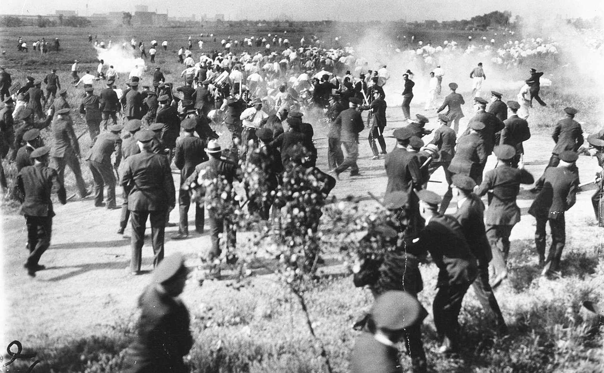 The Chicago Memorial Day Incident, Courtesy: National Archives Mine-Wars-Timeline-6.jpg