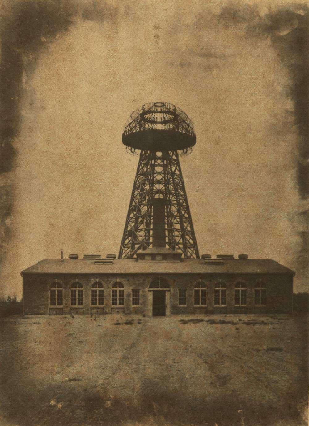 Tesla ran out of money before he could realize his dream of a wireless power center at Wardenclyffe. Photo: Tesla Science Center at Wardenclyffe TeslaDinner_11.jpeg