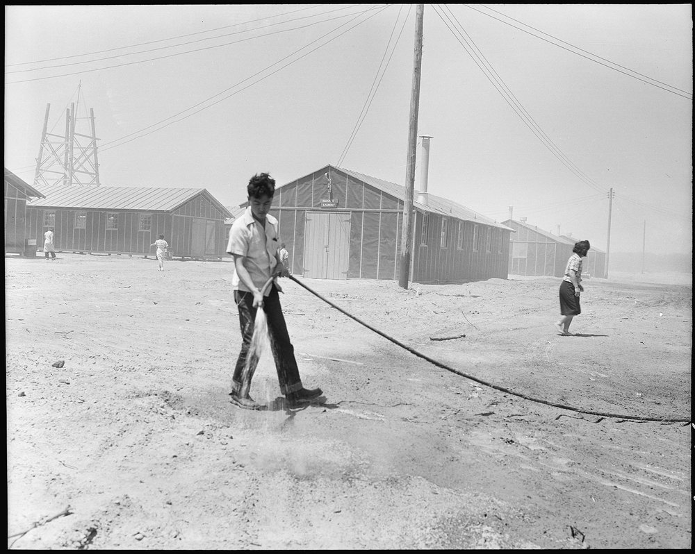 Hearst-Japa-Dust-536133-NARA.jpg