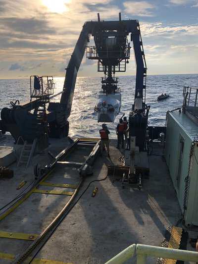 Alvin is launched off the stern of research ship Atlantis during a recent dive series in the northeastern Pacific Ocean. Michael Perfit, CC BY-ND Sealab-scientist-4.jpg