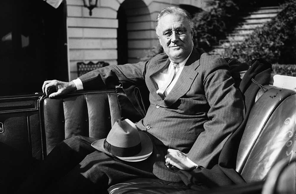 FDR, 1936. Library of Congress CCC-FDR-Greetings-1936-LOC.jpg