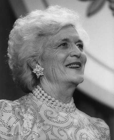 First Lady Barbara Bush, 1989. Library of Congress Bush-Barbara-1989-LOC.jpg
