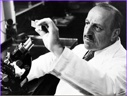 Papanicolaou in laboratory