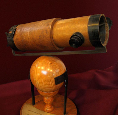 Telescope replica