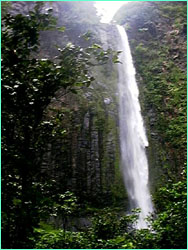 The lower stage of the waterfall above Yglesias Bay.