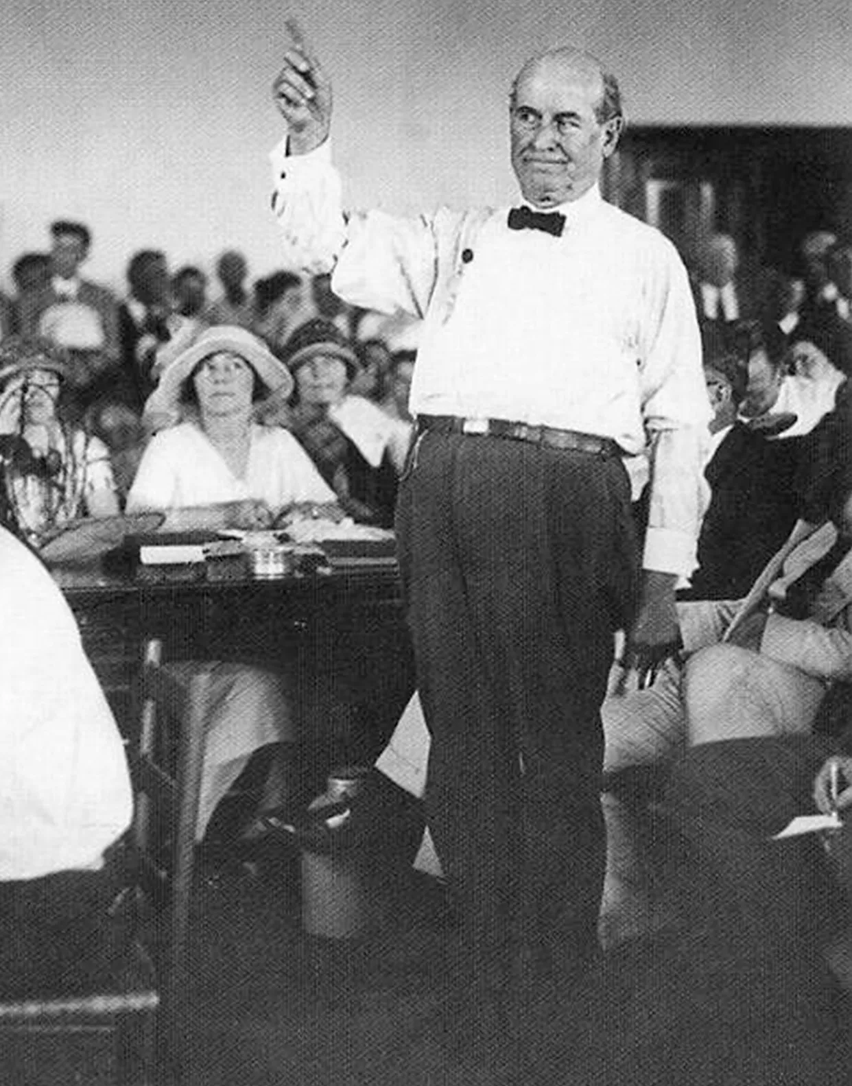 William Jennings Bryan addressing the courtroom.